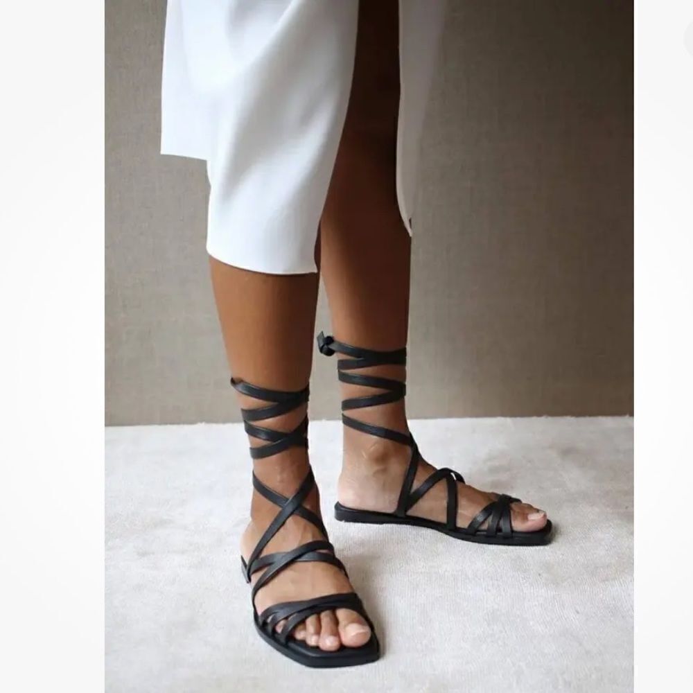 Alohas Element Sandals Size 7